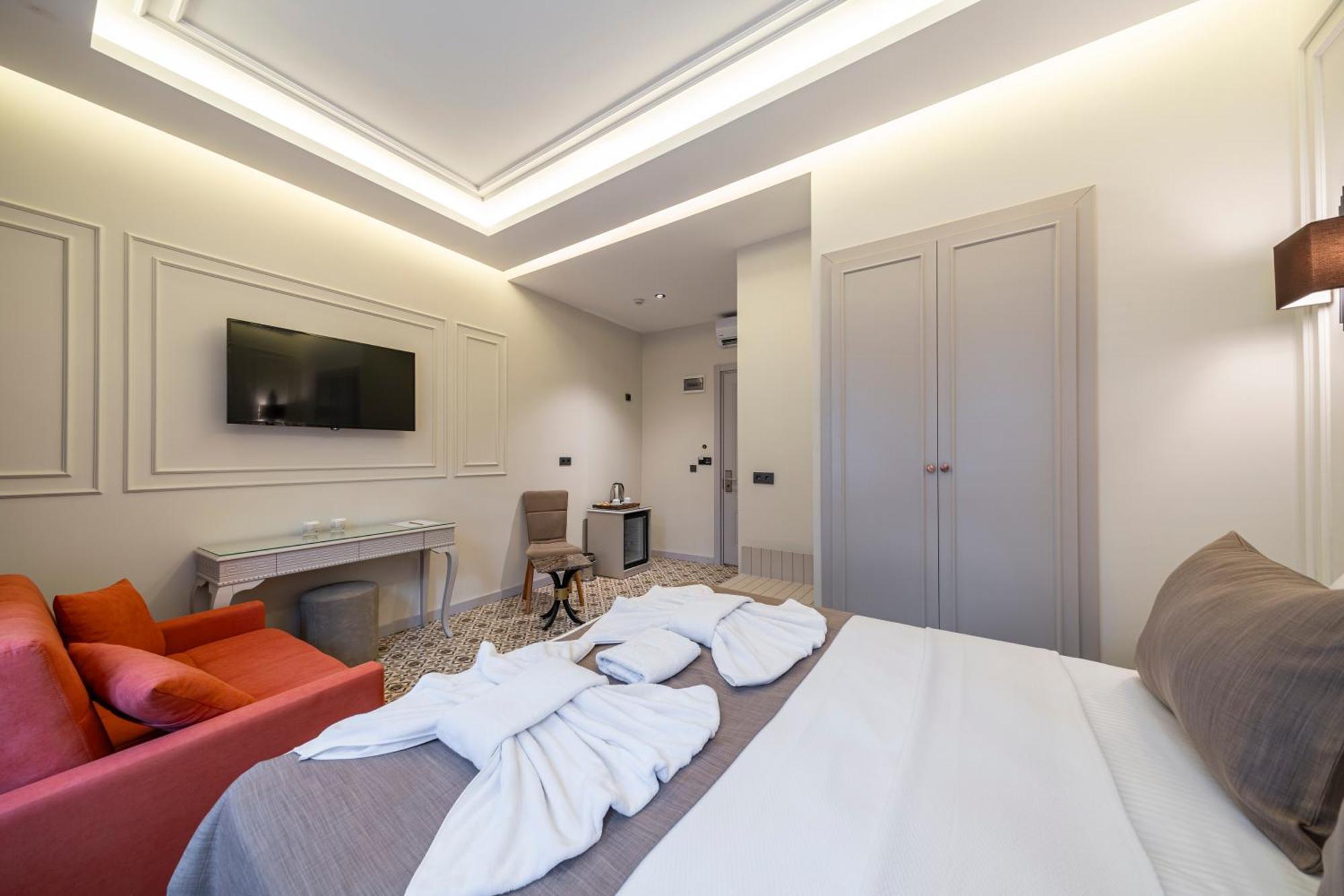 Pera Luna Premium Hotel Istanbul Exterior photo